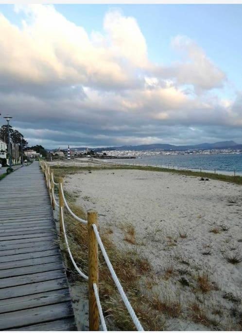 Atico En La Playa De Cangas エクステリア 写真